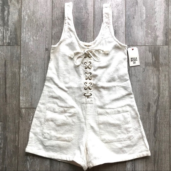 🔥🔥BILLABONG - LACE UP ROMPER🔥🔥 - Picture 8 of 8